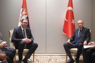 "JOŠ JEDAN KORAK U PRAVCU JAČANJA SRPSKO-TURSKE SARADNJE" Predsednik Vučić sa Erdoganom: Razgovarali smo o važnosti očuvanja mira i stabilnosti u regionu (FOTO)