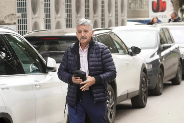 POJAVILE SE SLIKE SINA DRAGANA STOJKOVIĆA BOSANCA: Njegovu sestru Džidžu svi znate, a evo kakav je NASLEDNIK FRAJER!