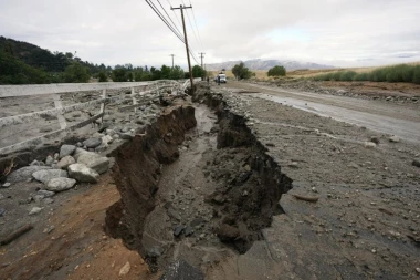 STIŽE TROPSKA OLUJA: Evo koji delovi države su prvi na udaru (VIDEO)