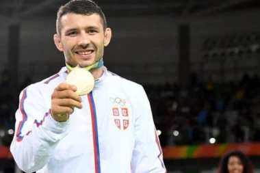 ISTINSKA TRANSFER BOMBA: Svetski šampion, evropski vicešampion i osvajač zlatne olimpijske medalje je parafirao ugovor - pojačanje kakvo nije zabeleženo u srpskom fudbalu! (FOTO GALERIJA)