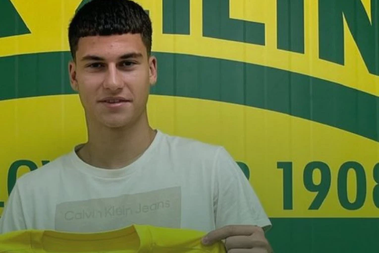 TRANSFER JE REALIZOVAN: Mladi srpski napadač karijeru nastavlja u Slovačkoj!