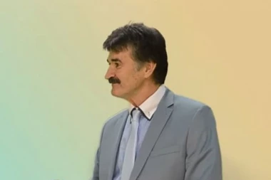 OVO JE SRPSKI PEVAČ UHAPŠEN U KNINU: Rajko Lalić se muzikom bavi preko 30 godina, a ovo mu je bio NAJVEĆI STRAH!