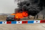 TRI VOZILA GORELA NOĆAS U NIŠU: Policija ispituje uzrok požara, šteta OGROMNA!