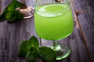 RECEPT ZA DOMAĆI SOK OD NANE: Predivno rashlađuje, a za 250 dinara dobijete čak TRI LITRA