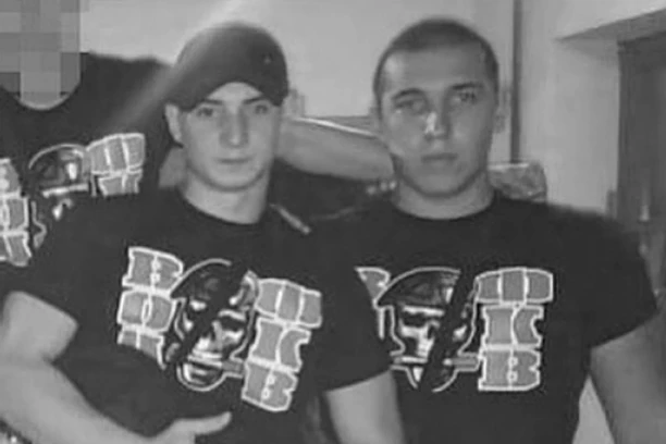 "UVEK STE BILI PRVI U BORBI": Navijači se oprostili od mladića ubijenih u Futogu - potresne reči na transparentima (FOTO)