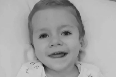 CELA SRBIJA PLAČE! Preminuo maleni Luka za koga smo se svi borili - majka mališana podelila potresne vesti