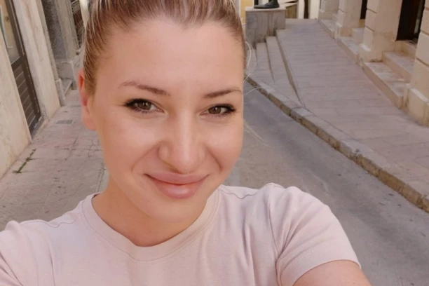 VOLELI BI SMO DA DOĐEMO DO JEDNOG MLADIĆA KOJI JE RAZGOVARAO SA IVOM: Potraga za Novosađankom ne prestaje, sestra moli za pomoć (FOTO)