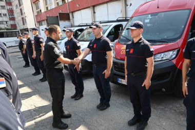 "STOJIMO UJEDINJENI, ZAJEDNO JAČI! OD SRCA HVALA SRBIJI": Šef delegacije EU u Srbiji o slanju vatrogasaca u Grčku