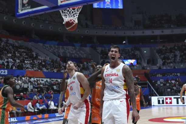 BRANILAC TITULE SILOVITO KRENUO: Španija RAZMONTIRALA Obalu Slonovače!