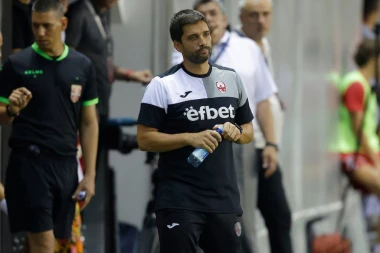 ŠTA ĆE REĆI DELIJE? Trener Voždovca SRUŠIO Zvezdu, pa citirao Duška Vujoševića!