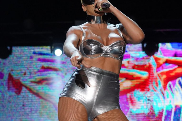 Jelena Karleuša Velikogospojinski dani Novi Bečej