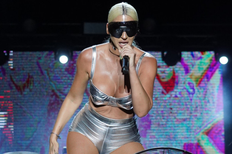 Jelena Karleuša Novi Bečej