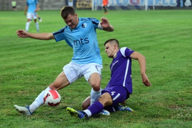 NEKADAŠNJA NADA CRVENE ZVEZDE PROMENILA SREDINU: Već je debitovao u dresu novog kluba! (FOTO GALERIJA)