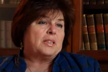 SKANDALOZAN ISPAD HRVATSKE KNJIŽEVNICE! Srbe nazvala insektima koje treba istrebiti! "PREDATORI, PROTIV KOJIH SE TREBA BORITI OTROVOM, GAŽENJEM I BACAČEM PLAMENA"!