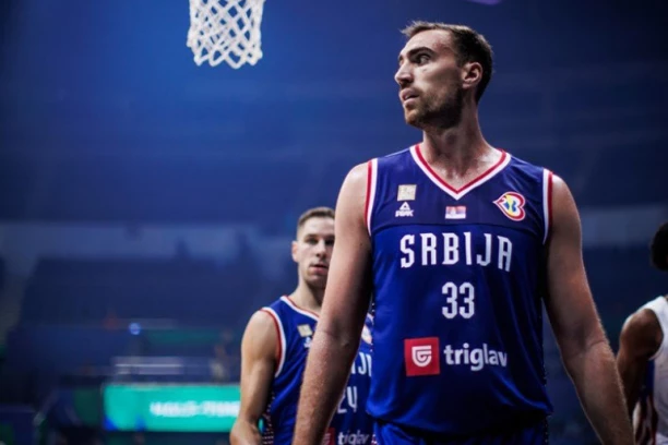 SRBIJA SPREMNA NA TUČU SA KANADOM: Milutinov naoštren za polufinale