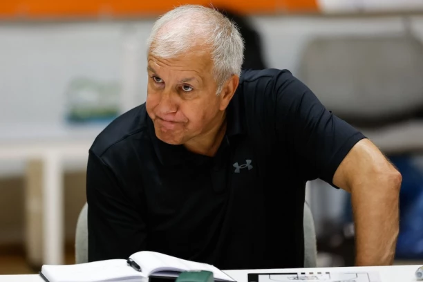 OBRADOVIĆ SAOPŠTIO LOŠE VESTI! Evo na koga Partizan sve NE RAČUNA protiv Efesa!