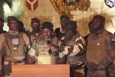 GORI AFRIKA! Vojni puč u Gabonu! OFICIRI PONIŠTILI REZULTATE IZBORE I PREUZELI VLAST! (VIDEO)