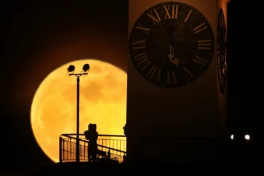 ŠOK IZ VAŠINGTONA: Ministar najavio nuklearni reaktor na Mesecu! Evo šta je pravi plan Amerikanaca