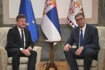 "KURTI SILOM OKUPIRA SEVER POKRAJINE" Završen dvosatni razgovor Vučića i Lajčaka - predsednik izrazio zabrinutost zbog ove dve stvari (FOTO)