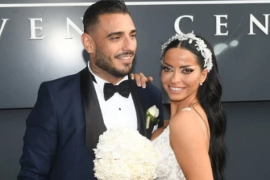 KRIJU SREĆNE VESTI: Supruga Darka Lazića u DRUGOM STANJU?