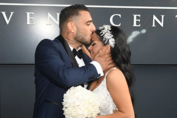 SUPRUGA DARKA LAZIĆA POKAZALA TRUDNIČKI STOMAK: Katarinina emotivna objava će istopiti i NAJTVRĐA SRCA! (FOTO)