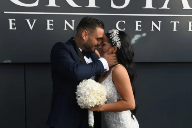 DARKO LAZIĆ ISPLANIRAO RAZVOD: Procurila šokantna prepiska, Kaća neće prva saznati da je došlo do KRAHA BRAKA!