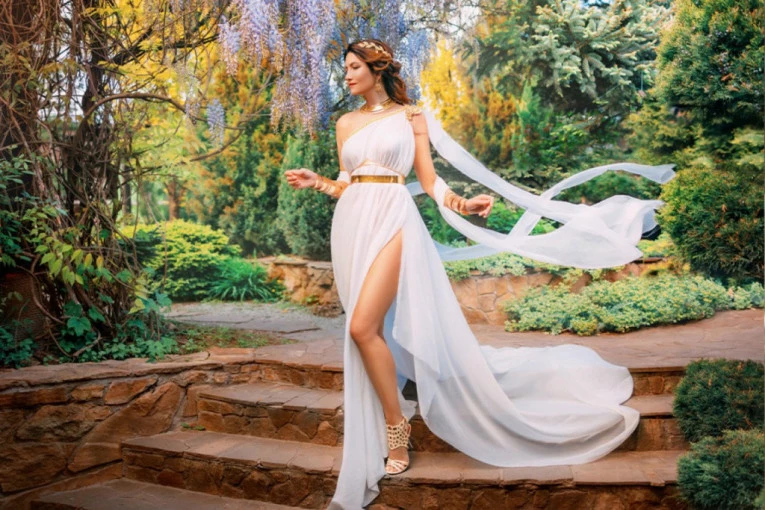 ZAOKRET U LJUBAVI I PUN NOVČANIK U SEPTEMBRU: Grčki horoskop najavljuje novu energiju i ispunjenje snova ali i darove neba za odabrane