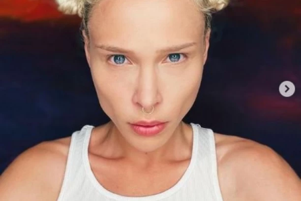 TEREZU JE BIVŠI MUŽ NAGOVORIO DA PRODUŽI NOGE: "Svaki dan je govorio kako voli samo VISOKE žene, LOMILI su mi potkolenice"