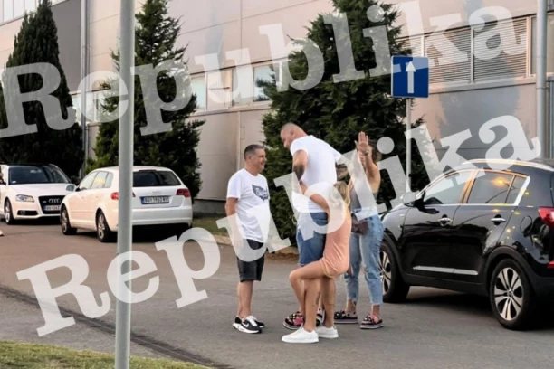 JANJUŠ U ŠIMANOVCE STIGAO SA ENOM: Supruga POBESNELA, pa ga ispratila u "Elitu" na OVAJ način!