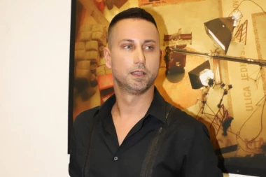 PREKINUT PROGRAM ZBOG ĐEDOVIĆA: Pink najavio specijalni ulazak, danas mu UNOSE i ovo!