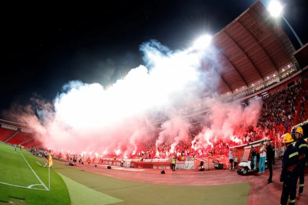 NA MARAKANU NE MOŽE ZA DŽ: Zvezda će naplaćivati ulazak na stadion, evo i koliko