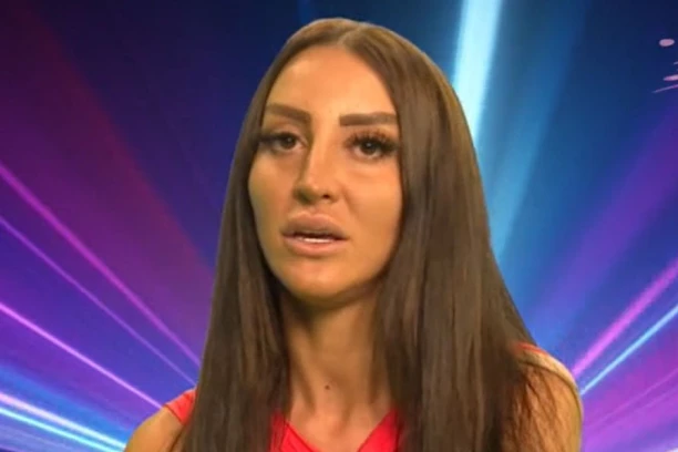 "SRPSKO SVETSKO ČUDO JE KAČAMAK" Slađa Poršelina u "Eliti" zaprepastila javnost NEZNANJEM, briljirala odgovorima (VIDEO)