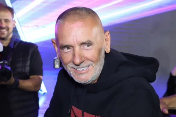 OVO JE ĆERKA LEPOG MIĆE: Doktor je nauka i radi OZBILJAN posao, a evo kako izgleda! (FOTO)