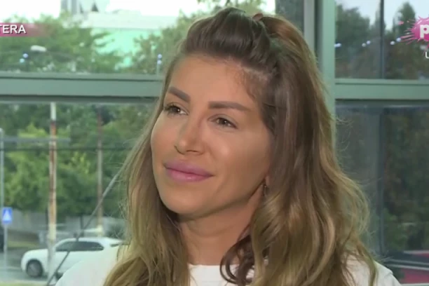 RANI RADOVI DALILE DRAGOJEVIĆ: Usnimljena sa našim glumcem, ŠOK SNIMAK kruži mrežama! (VIDEO)