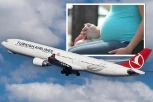 "TRUDNICA JE PROKRVARILA! MORALI SMO DA SLETIMO!" Evo zbog čega je nastala DRAMA u avionu "Turkiš Erlajnsa": Nije mogla da izdrži do Pariza! (FOTO)