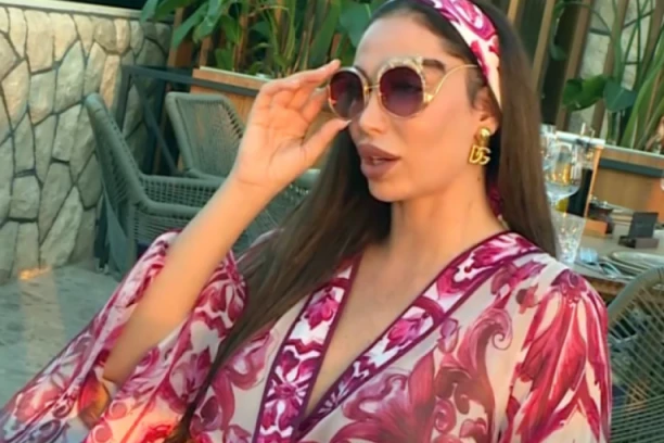 SORAJA OTVORILA KARTE O PRIVATNOM ŽIVOTU: Progovrila o majčinstvu i priznala da sa suprugom radi na PRINOVI!