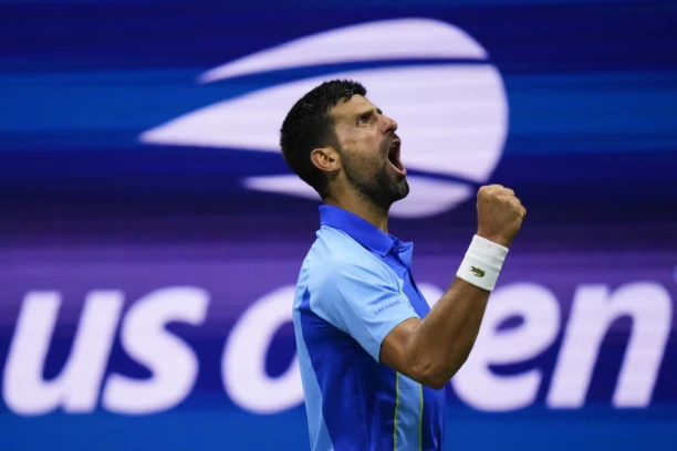 ĐOKOVIĆ JE U ČETVRTFINALU! Novak s pola gasa razbio Bornu u Njujorku!