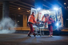 PRVE SLIKE SA MESTA STRAVIČNE NESREĆE U SMEDEREVU! Zakačio kolica s bebom, pa se zakucao u stepenište - DVE ŽENE I DETE POVREĐENI! (FOTO)