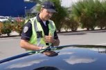 "NE BRINI, SNIMA SE ZA DOBRO SVIH NAS"! Policija od 1. septembra koristi kamere za uniforme prilikom kontrole saobraćaja