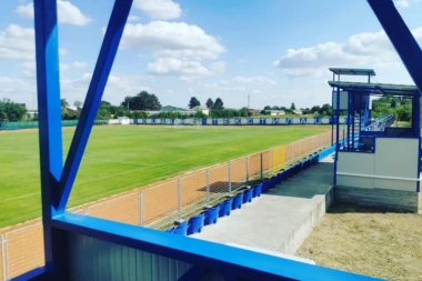 KOMISIJA FUDBALSKOG SAVEZA SRBIJE JE DONELA ODLUKU: Prvoligaš menja domaći teren posle samo pet mečeva nove sezone!