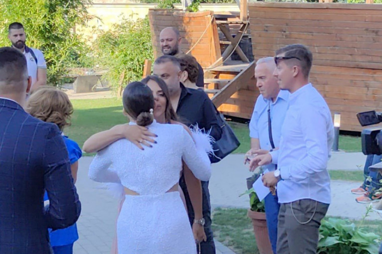 Ivana Pavković i Petar Mitić prvi rođendan blizanaca