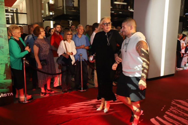 Zorica Marković "Pored tebe"