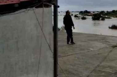 POČELA EVAKUACIJA SRPSKIH TURISTA IZ NEVREMENOM RAZORENE GRČKE! U Platanjasu 11 državljana čeka brod!