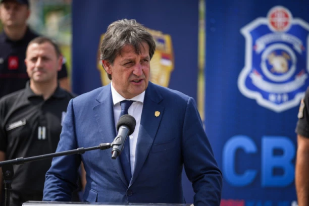 "OVAJ STRAŠAN ZLOČIN KAKAV SE NE PAMTI OSTAVLJA BEZ REČI I UJEDINJUJE NAS U BOLU" Ministar Gašić izjavio saučešće Kolokoljcevu zbog terorističkog napada u Moskvi!