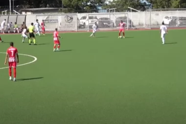 CRVENO-BELI DO BITNIH BODOVA U JUTARNJEM TERMINU: Golovi pred kraj oba poluvremena dovoljni za trijumf!