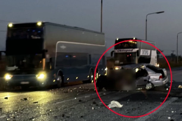 SRBI PREŽIVLJAVAJU PAKAO, BROJ POVREĐENIH PUTNIKA RASTE! Ovo su najnovije informacije o JEZIVOJ saobraćajnoj nesreći u Grčkoj!