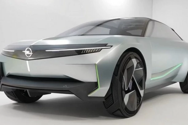 ODVAŽAN, BRZ, STABILAN I ZABAVAN: Novi Opel oduševio na Sajmu automobila, a PRVI PUT U ISTORIJI na autu će se videti OVO!