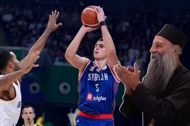 PREKRSTILI SE, PA IZAŠLI NA TEREN! I patrijarh Porfirije navija za ''Orlove'': Srećno! (VIDEO)