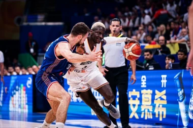 KAKVA PLJAČKA U MANILI! Sudije, treba da vas je SRAMOTA! Arbitri BRUTALNO POKRALI Srbiju! Pogledajte zbog čega im se SMEJE ceo svet! (VIDEO)