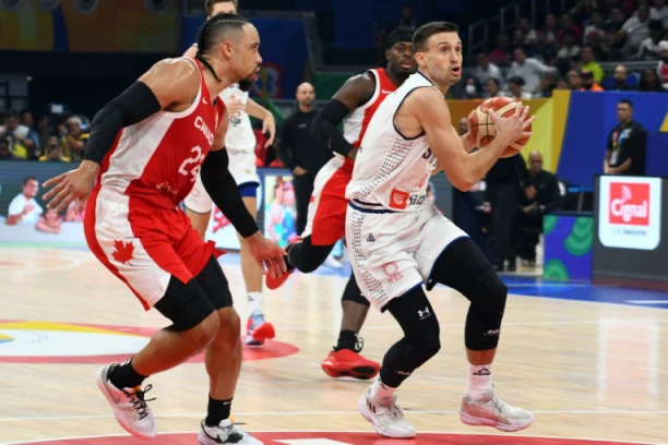 IZ BLAMA U BLAM! FIBA napravila novi SKANDAL! Proglašen NAJBOLJI defanzivac, a nije Aleksa Avramović!